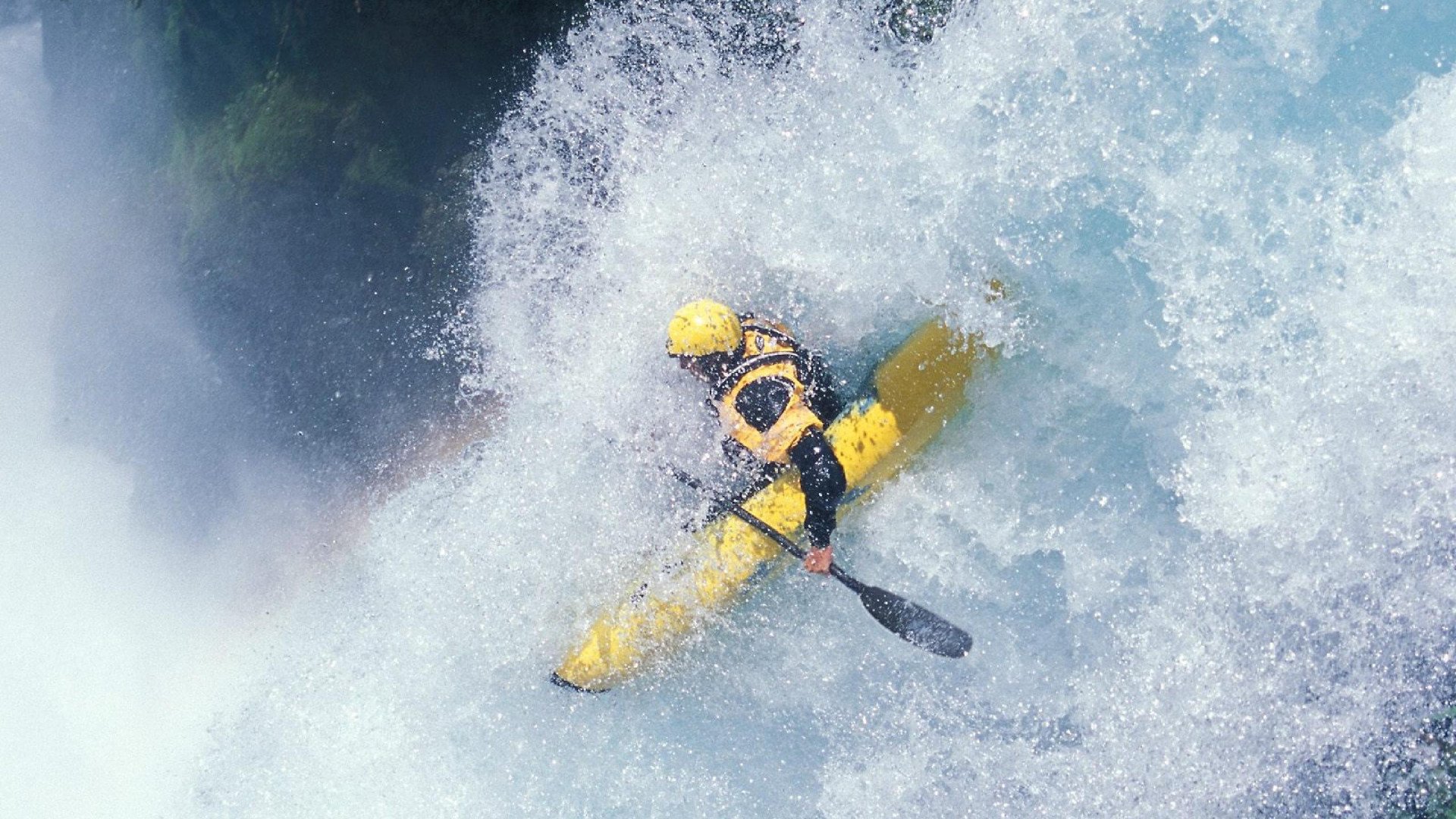 自由泳接力突尼斯男队配合默契，4×200自由泳接力世界记录